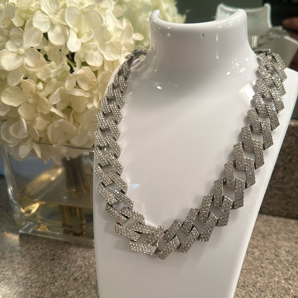 Brand New 16inch Cuban Link Necklace